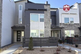 2657 W 68th Pl in Denver, CO - Building Photo