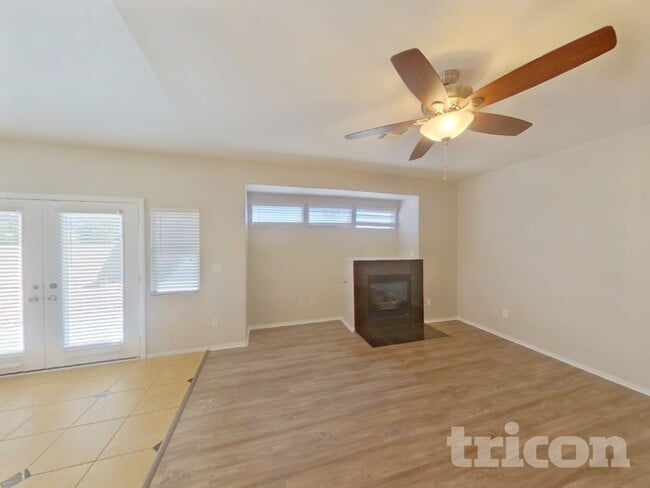 4123 Farmdale Ave in North Las Vegas, NV - Foto de edificio - Building Photo