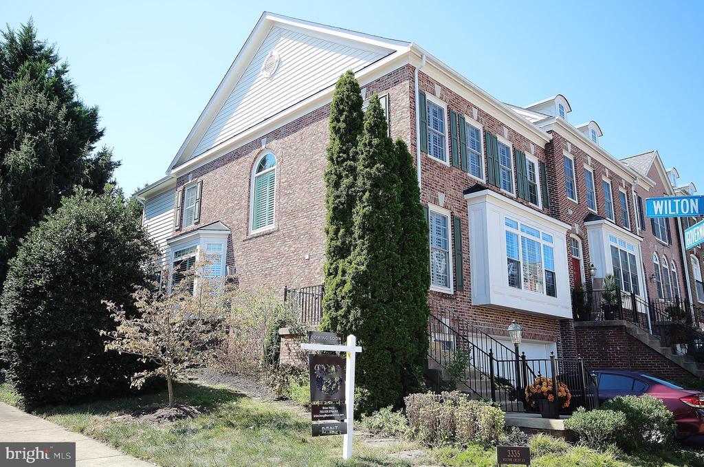 3335 Wilton Crest Ct in Alexandria, VA - Building Photo