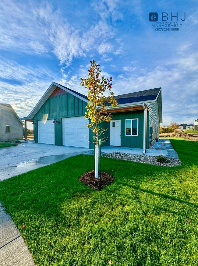 property at 3035 Real Bird Wy