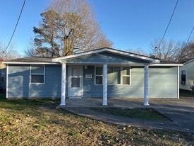 3010 Virginia St in Paducah, KY - Building Photo