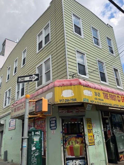 property at 3925 White Plains Rd