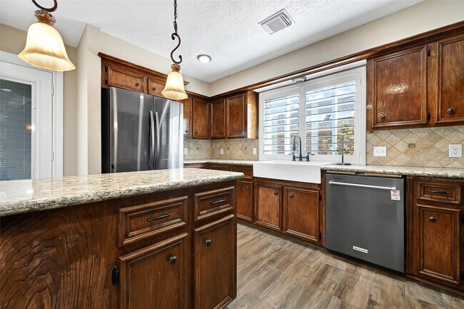 19810 Bambiwoods Ct in Humble, TX - Building Photo - Building Photo