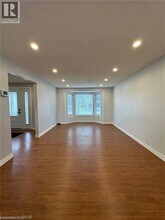 8 Roseneath Crescent in Kitchener, ON - Building Photo - Building Photo