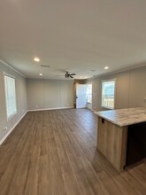 3000 S 9th Ave in Purcell, OK - Foto de edificio - Building Photo