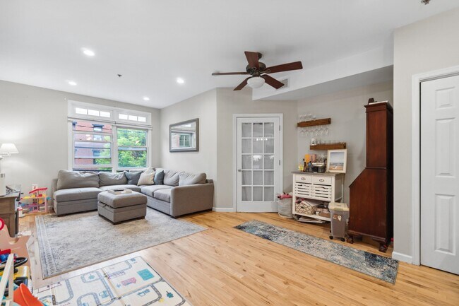 81 Monroe St in Hoboken, NJ - Building Photo - Building Photo