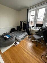 1426 Commonwealth Ave, Unit 3 in Boston, MA - Foto de edificio - Building Photo