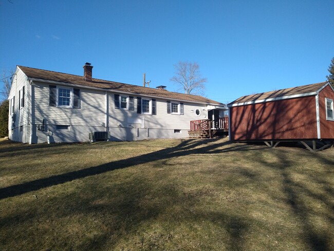 52 Highview Dr in Harwinton, CT - Building Photo - Building Photo