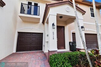 6918 Long Pine Cir in Coconut Creek, FL - Building Photo - Building Photo