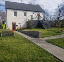 2603 Jefferson Park Ave, Unit B