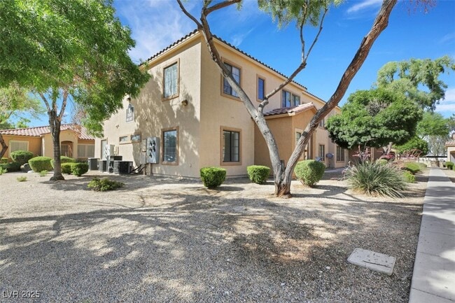 2121 Hussium Hills St in Las Vegas, NV - Building Photo - Building Photo