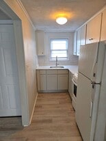 150 Sisson St, Unit Unit 3 in Pawtucket, RI - Building Photo