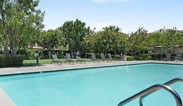 1317 Corte Alemano in Costa Mesa, CA - Building Photo - Building Photo