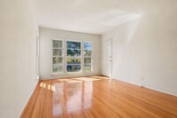 14TH857 in Santa Monica, CA - Building Photo - Interior Photo