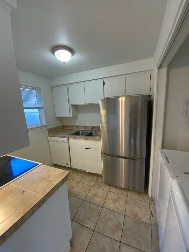 836 NW Hill St-Unit -V 838 in Camas, WA - Building Photo - Building Photo