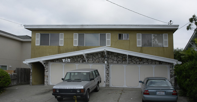 3645 Loma Vista Ave in Oakland, CA - Building Photo - Building Photo