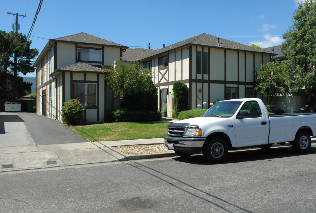 1507 Brookvale Dr in San Jose, CA - Building Photo