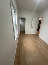 2836 W 40th St, Unit second floor in Chicago, IL - Foto de edificio - Building Photo