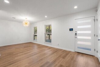 7101 Fred Morse Dr in Austin, TX - Building Photo - Building Photo