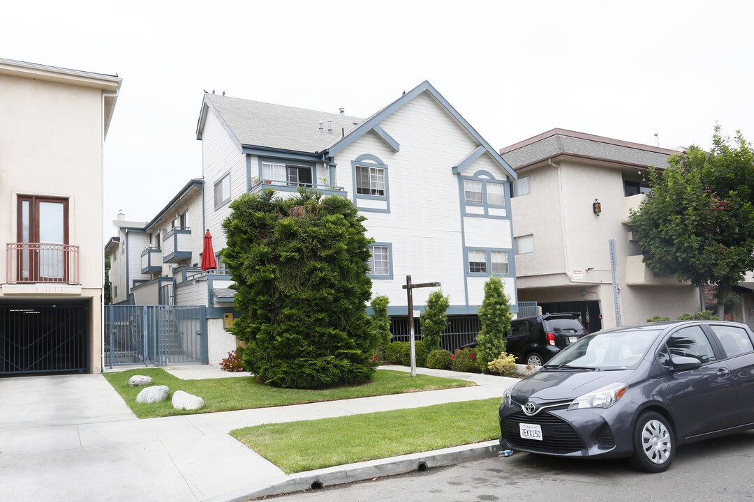 3351 Keystone Ave in Los Angeles, CA - Foto de edificio