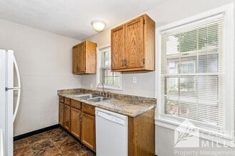 528 N Pershing St in Wichita, KS - Building Photo - Building Photo