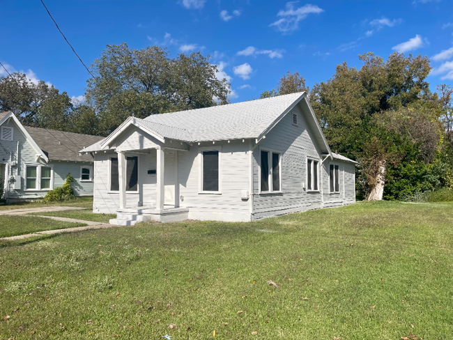property at 223 Hood St
