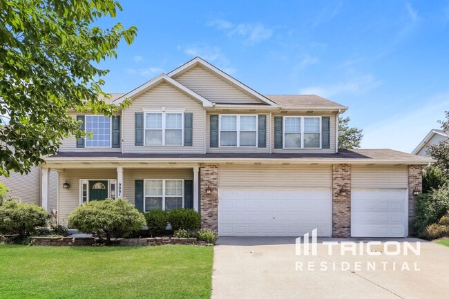 property at 909 Butterfield Cir E