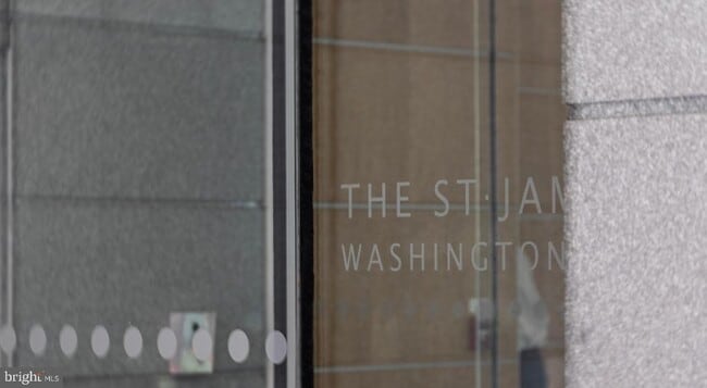 property at 200 W Washington Square