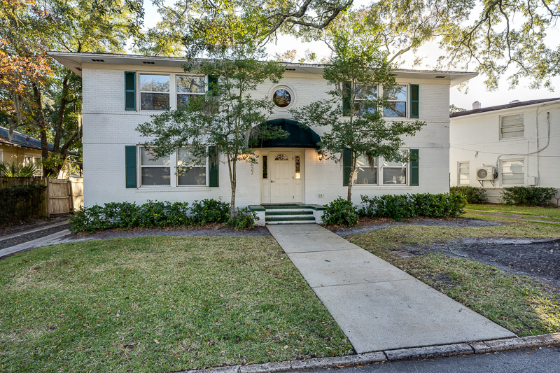 1627 Larue Ave in Jacksonville, FL - Building Photo