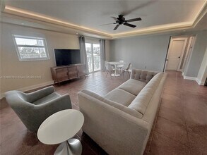 1498 Jefferson Ave in Miami Beach, FL - Building Photo - Building Photo