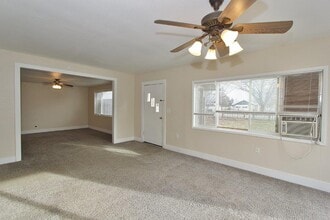 321 West Blvd in New Plymouth, ID - Building Photo - Building Photo