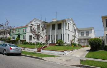 840 S Mariposa Ave in Los Angeles, CA - Building Photo - Building Photo