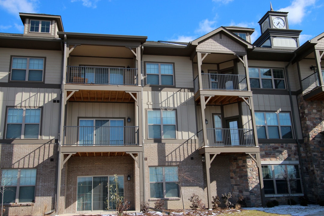 The Seasons of Carmel in Carmel, IN - Foto de edificio