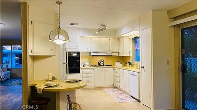 720 Santo Tomas Dr in Hemet, CA - Building Photo - Building Photo