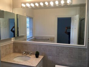 450 Elizabeth St in Rye, NY - Building Photo - Building Photo