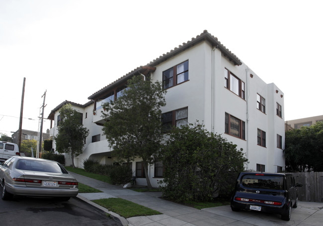 211-219 Maple St in San Diego, CA - Foto de edificio - Building Photo