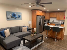 Jonte Lake Apartments in Baton Rouge, LA - Building Photo