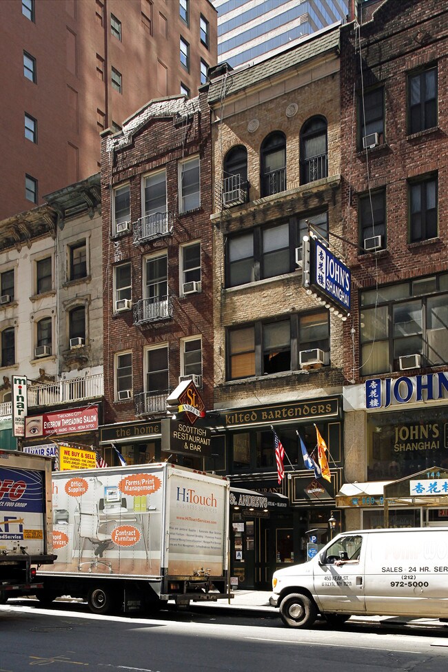140 W 46th St in New York, NY - Building Photo - Building Photo