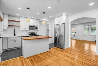 1910 T St SE in Washington, DC - Building Photo - Building Photo