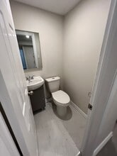 18 Gilroy Dr in Toronto, ON - Building Photo - Building Photo