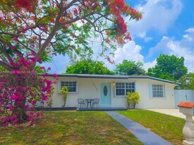 20520 NE 15th Ave in Miami, FL - Building Photo