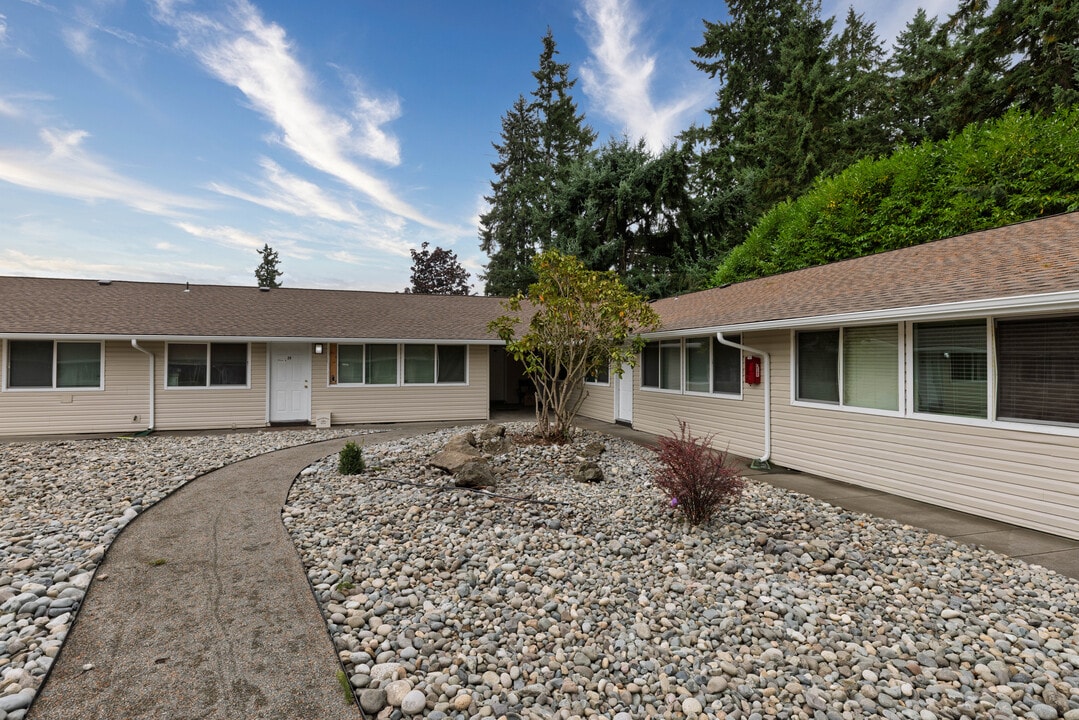 Timberwood Court in Tacoma, WA - Building Photo