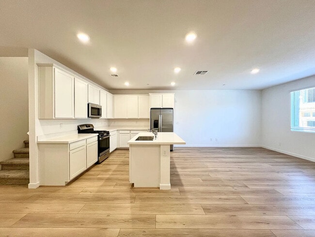 property at 264 Walsh Peak Ave