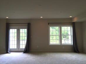 5473 Stream Bank Ln in Greenbelt, MD - Building Photo - Building Photo