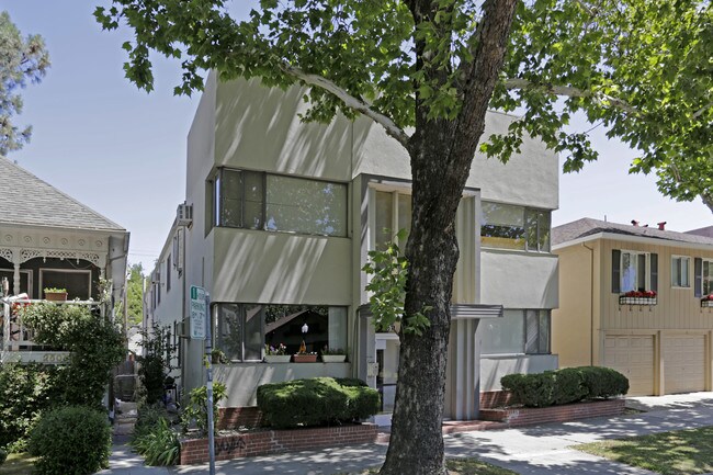 2511 N St in Sacramento, CA - Foto de edificio - Building Photo