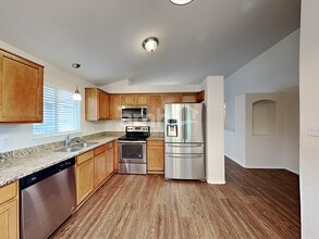 11260 Jamaica St in Henderson, CO - Building Photo - Building Photo