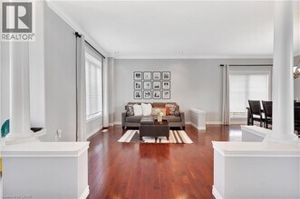 510 Forest Gate Crescent in Waterloo, ON - Building Photo - Building Photo