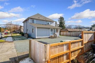 211 4th St-Unit -D in Sultan, WA - Building Photo - Building Photo