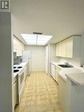 1001-1001 Bay St. in Toronto, ON - Building Photo - Building Photo