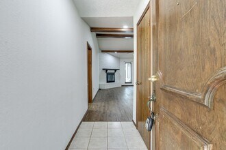 904 Belle Air Ave in Edmond, OK - Building Photo - Building Photo
